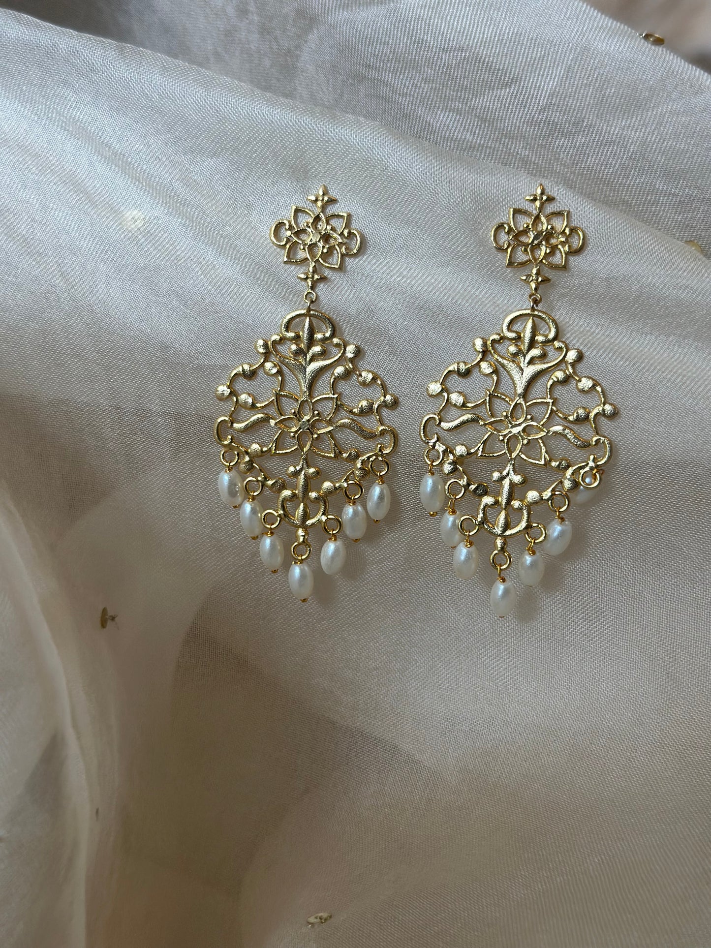 Razin drop earrings