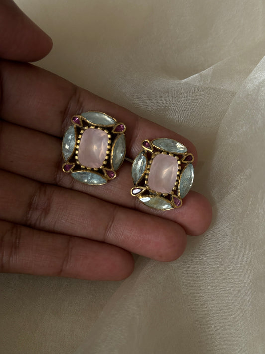 Ivana Studs