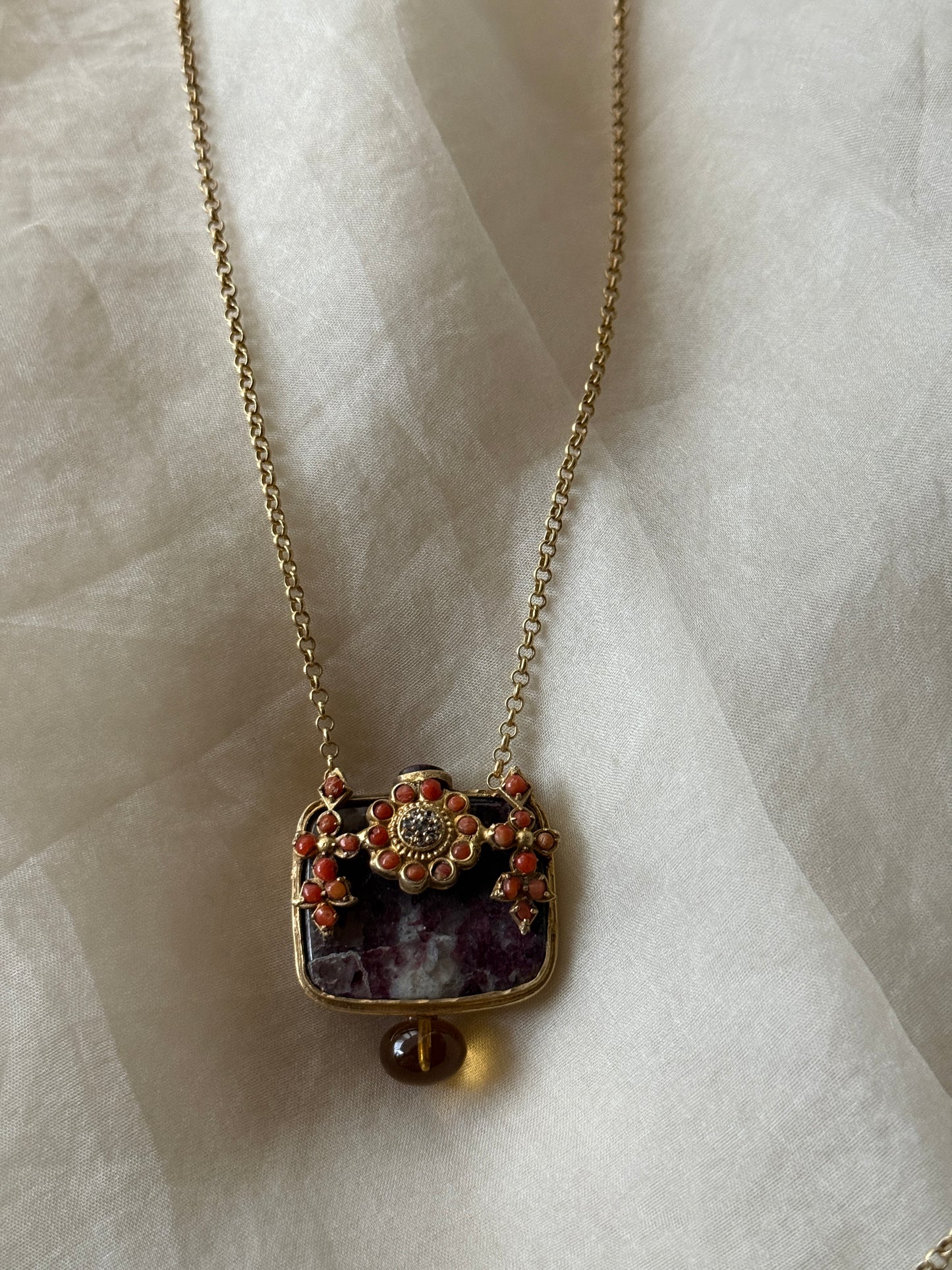 Nimaya Pendant