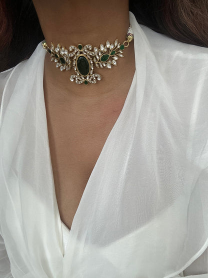 Jasmine Choker