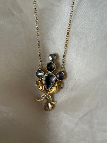 Trishaya Pendant