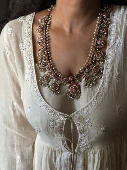 Namrata Guttapusalu Necklace