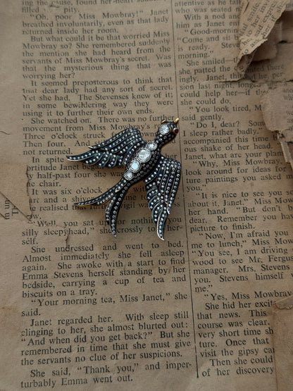 Ziya Brooch