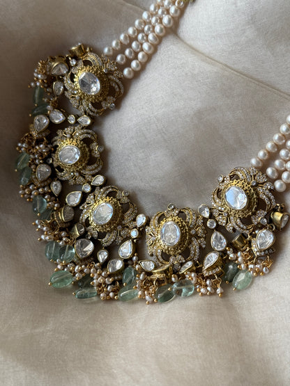 Raina Choker