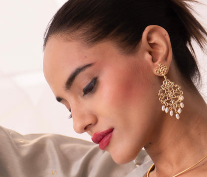 Razin drop earrings