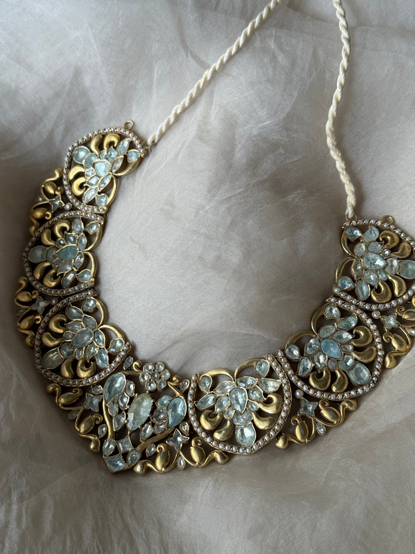 Liyana Necklace Set