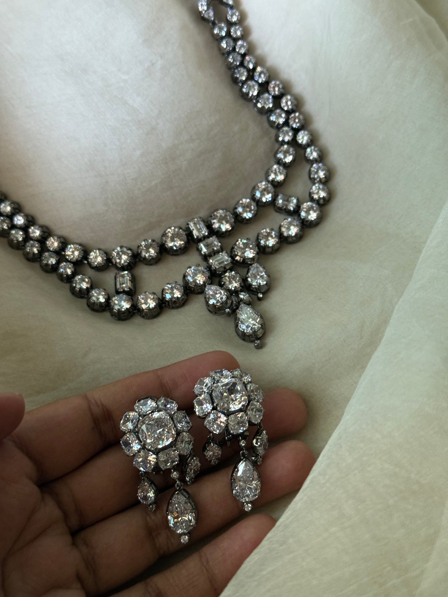 Eleanor Necklace Set