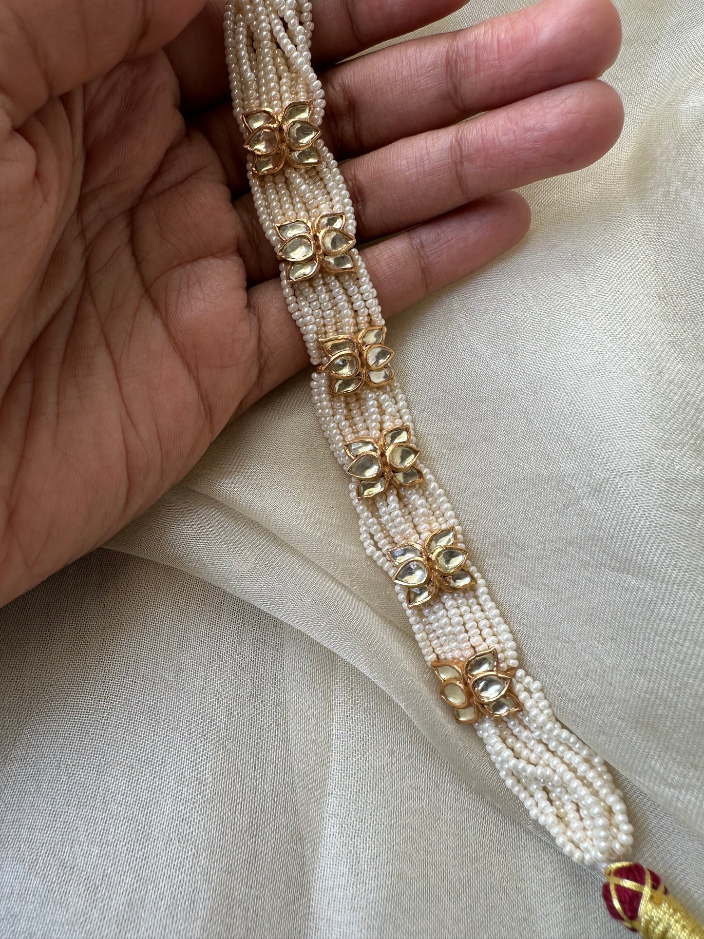 Diya Choker