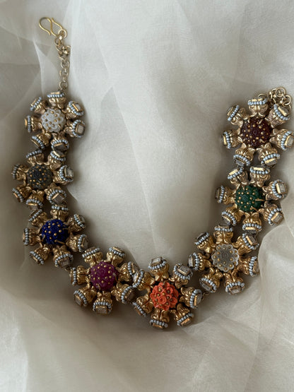 Oviya Necklace