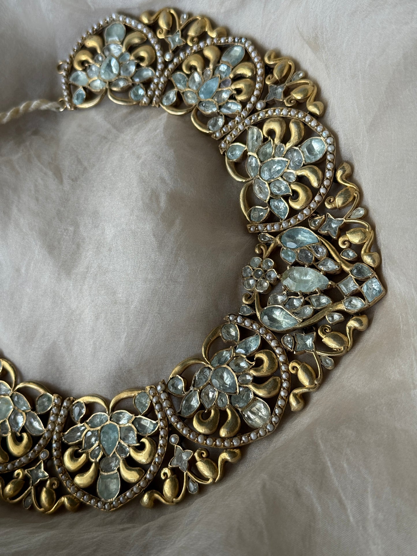 Liyana Necklace Set