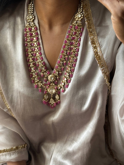 Niharika Haar