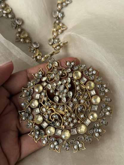 Helena Necklace