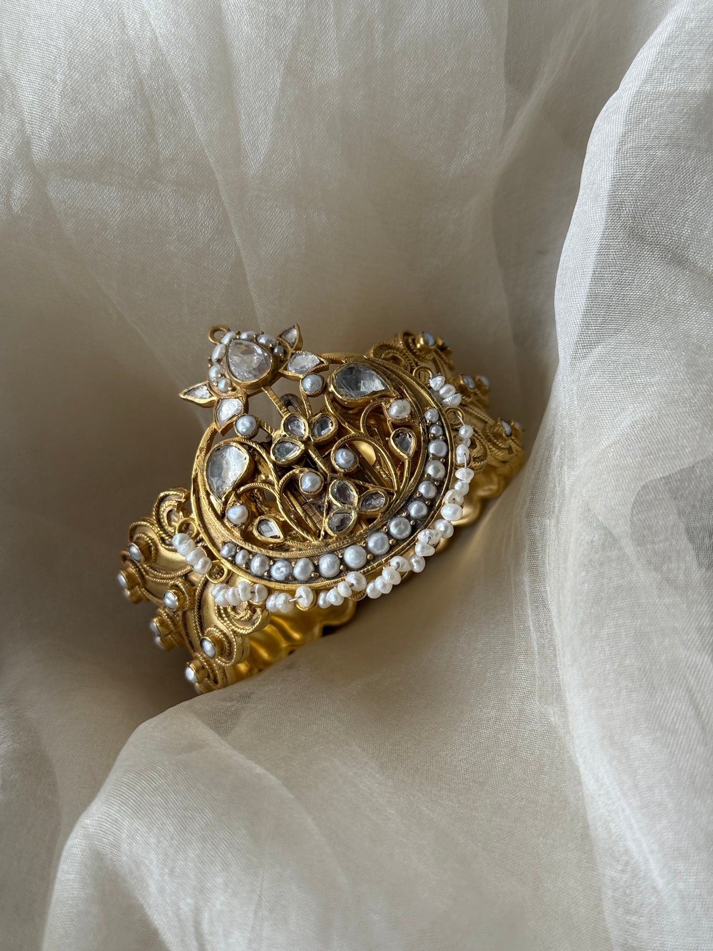 Hina Cuff