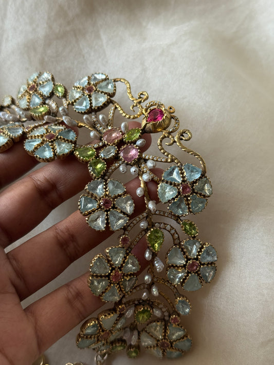 Shahana Choker