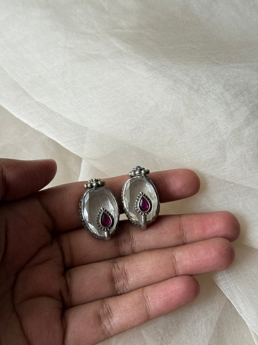 Kia Studs