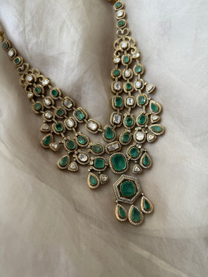 Urvi Necklace