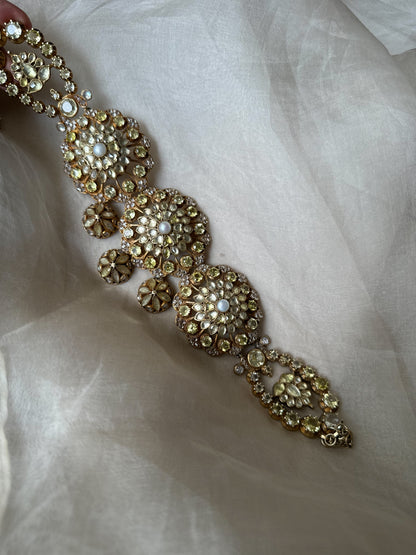 Shazia Choker