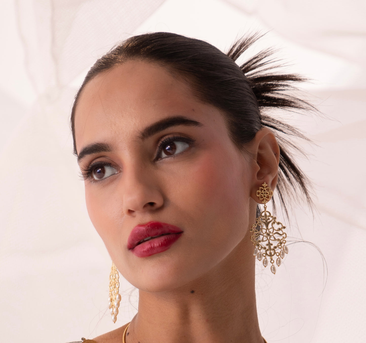Razin drop earrings