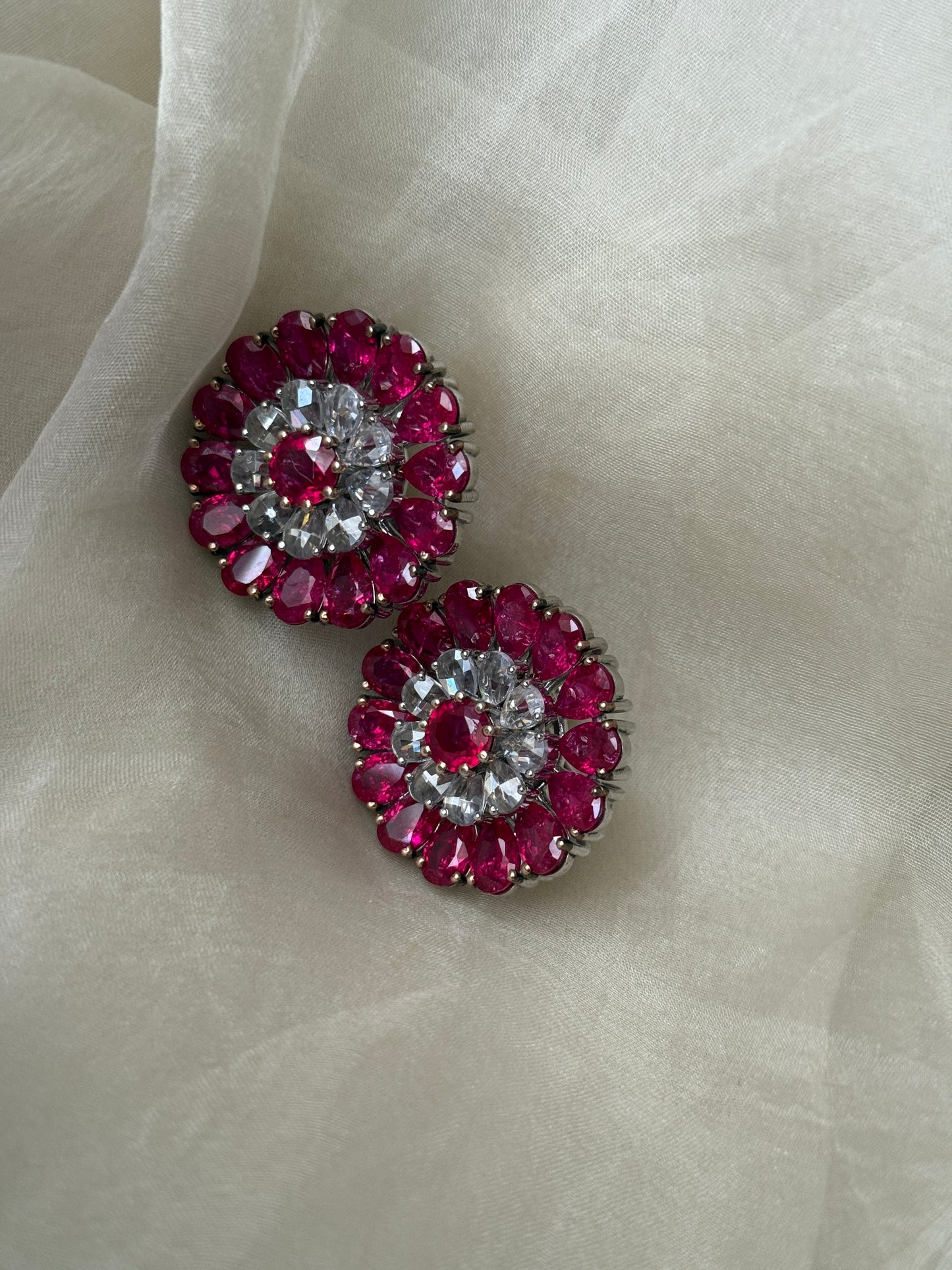 Esme Studs