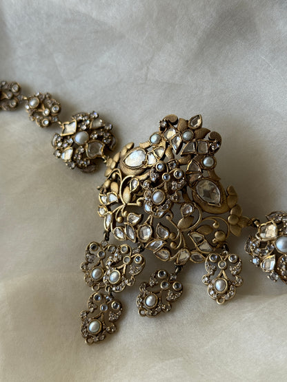 Tavisha Choker