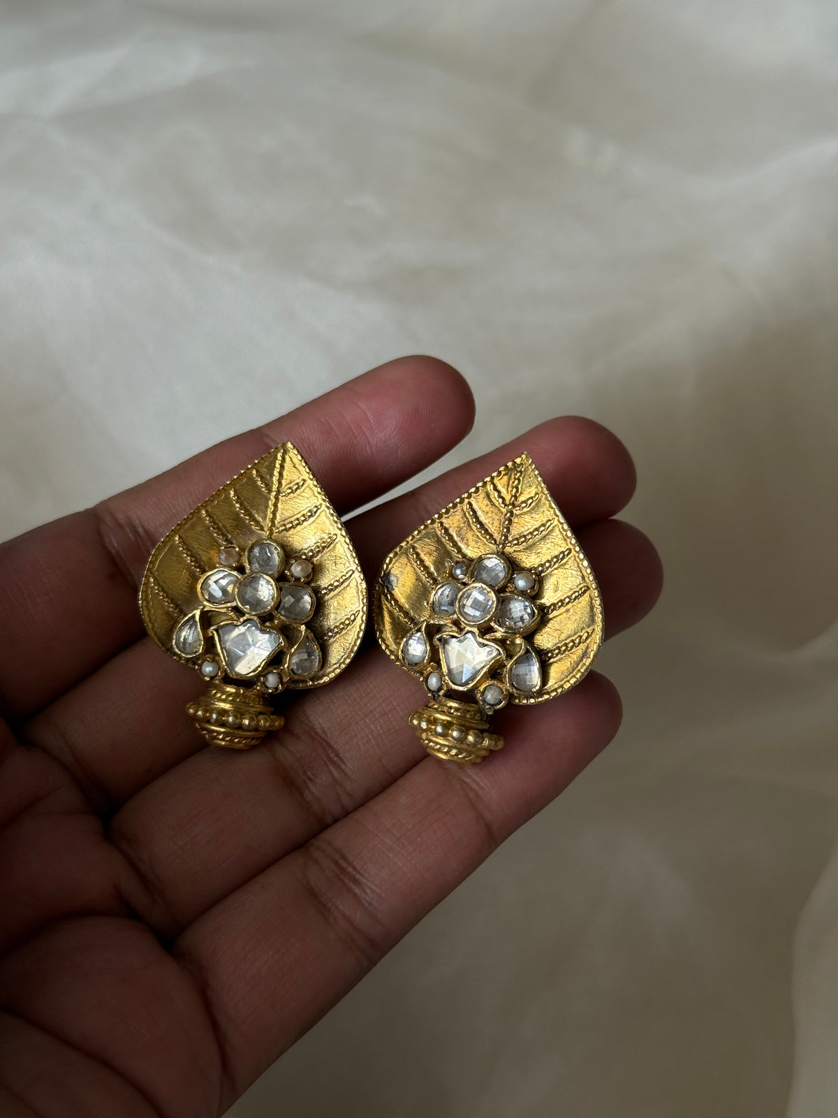 Saira Studs