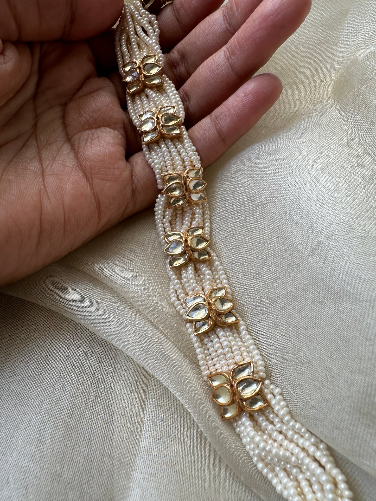Diya Choker