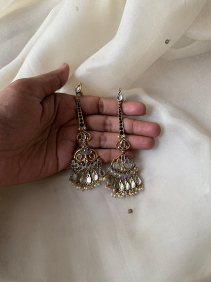 Riya Earring