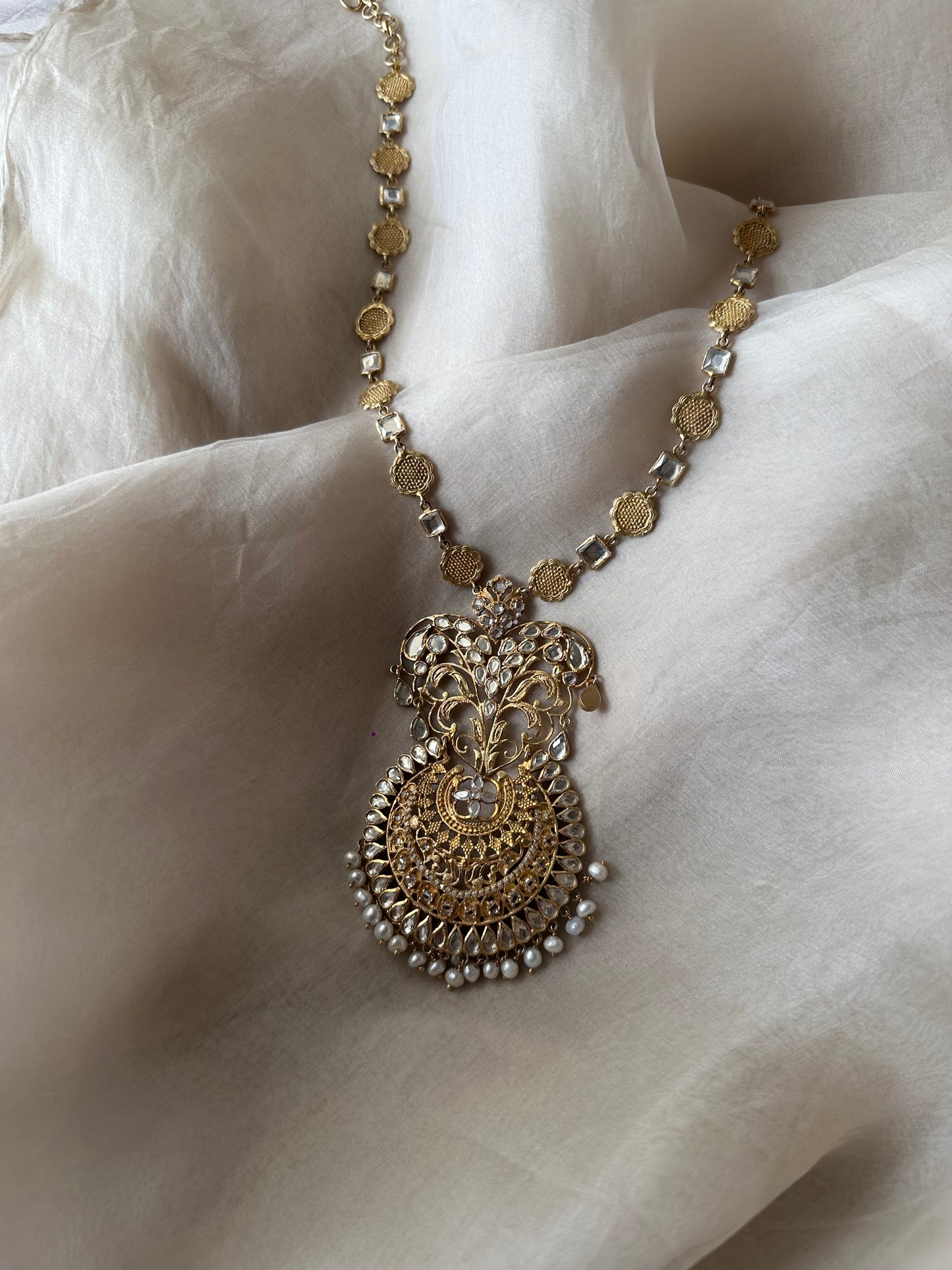 Mahi Necklace