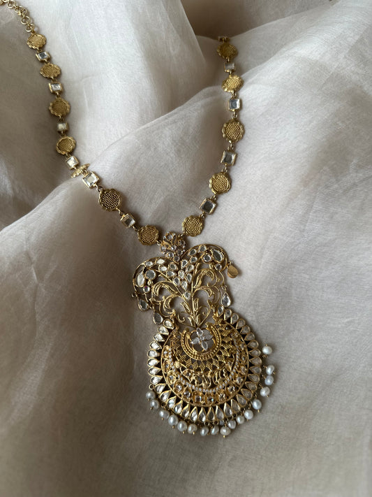 Mahi Necklace