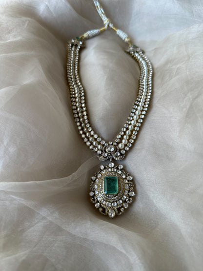 Seher Necklace