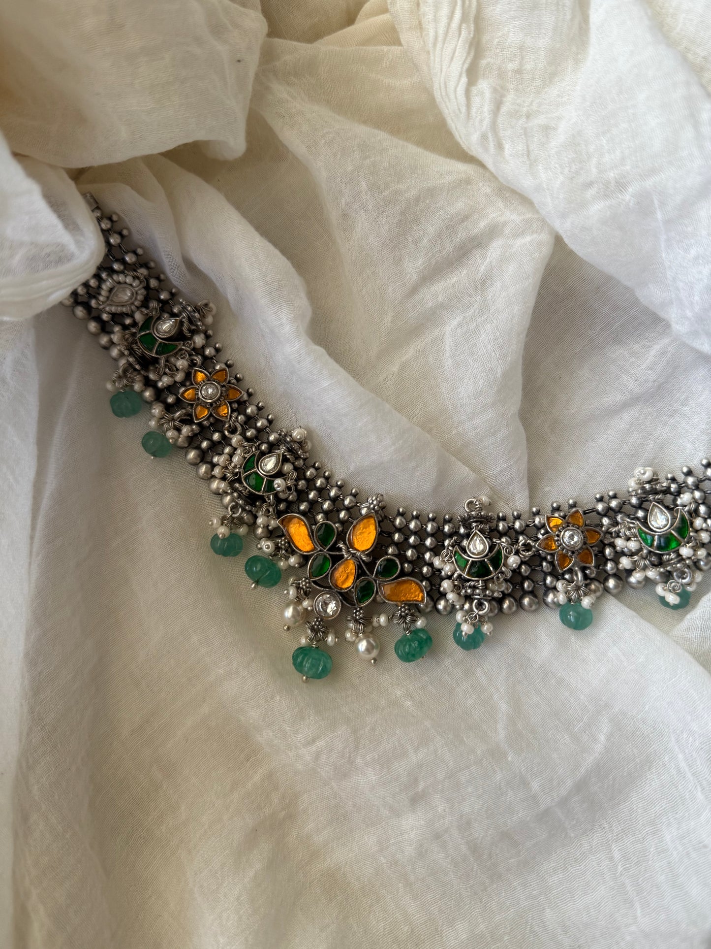 Sayura Choker