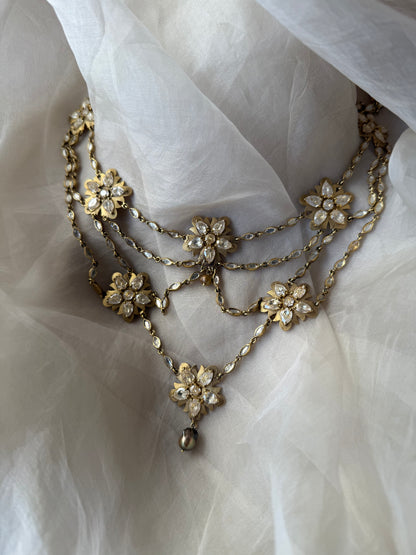 Neve Necklace