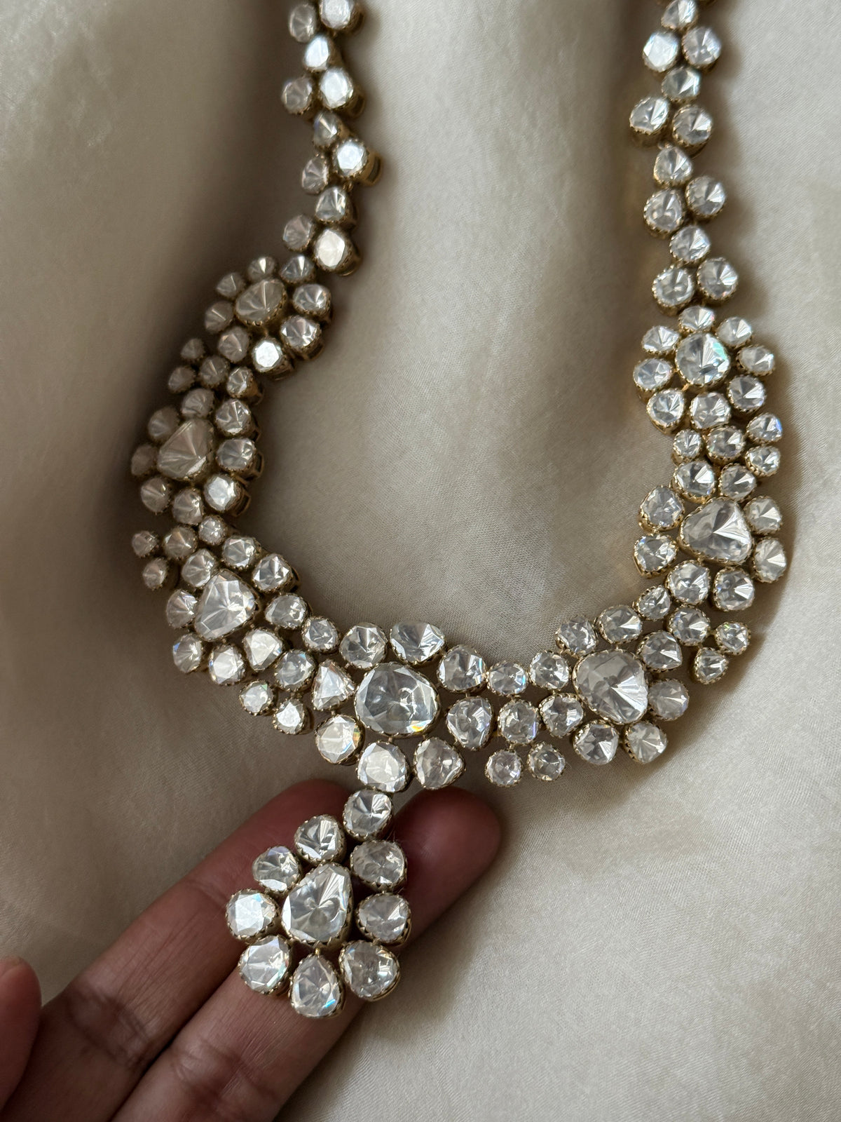 Esha Necklace Aet