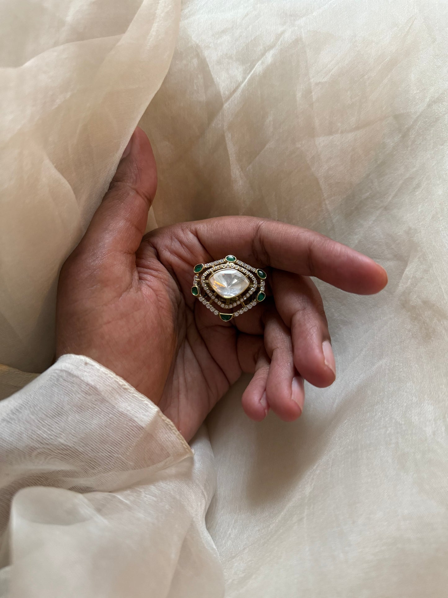 Laika ring