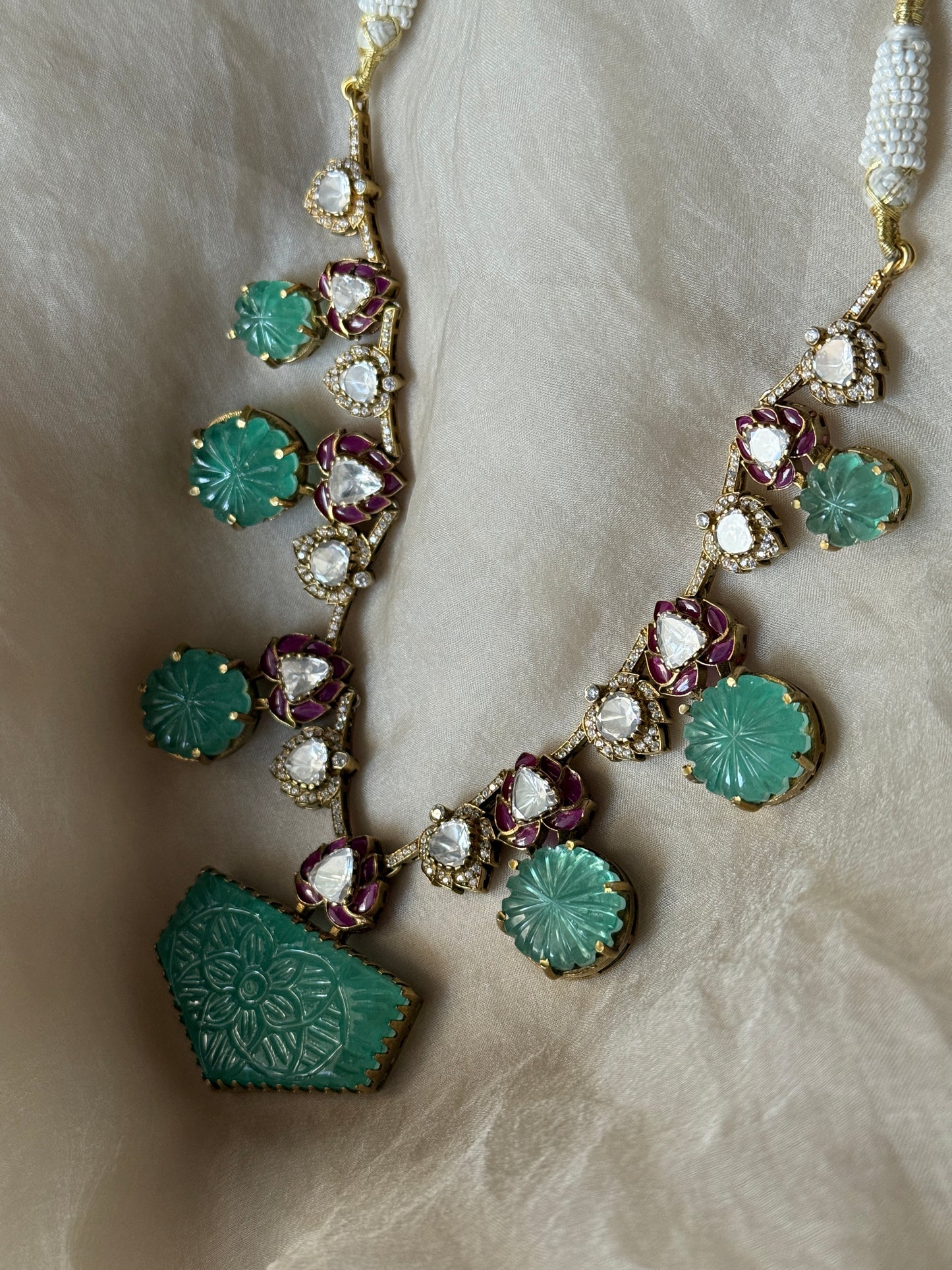 Mumtaz Necklace Set
