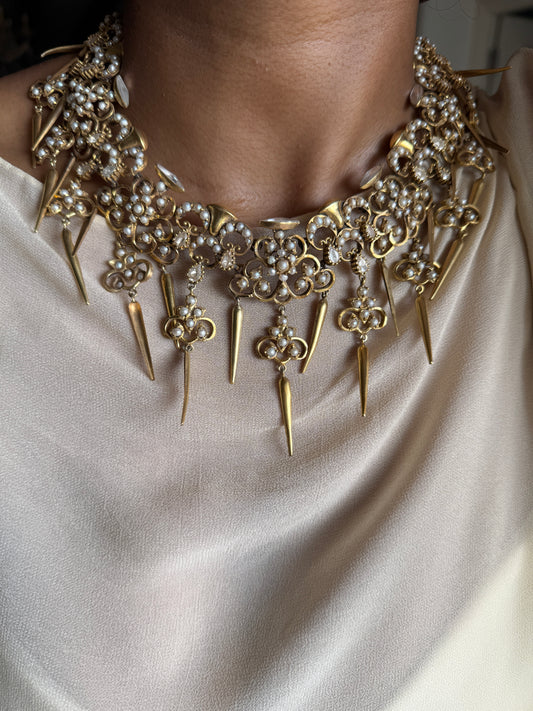 Nika Necklace Set (Includes Earrings)