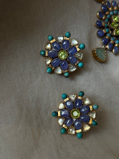 Tarini Necklace Set