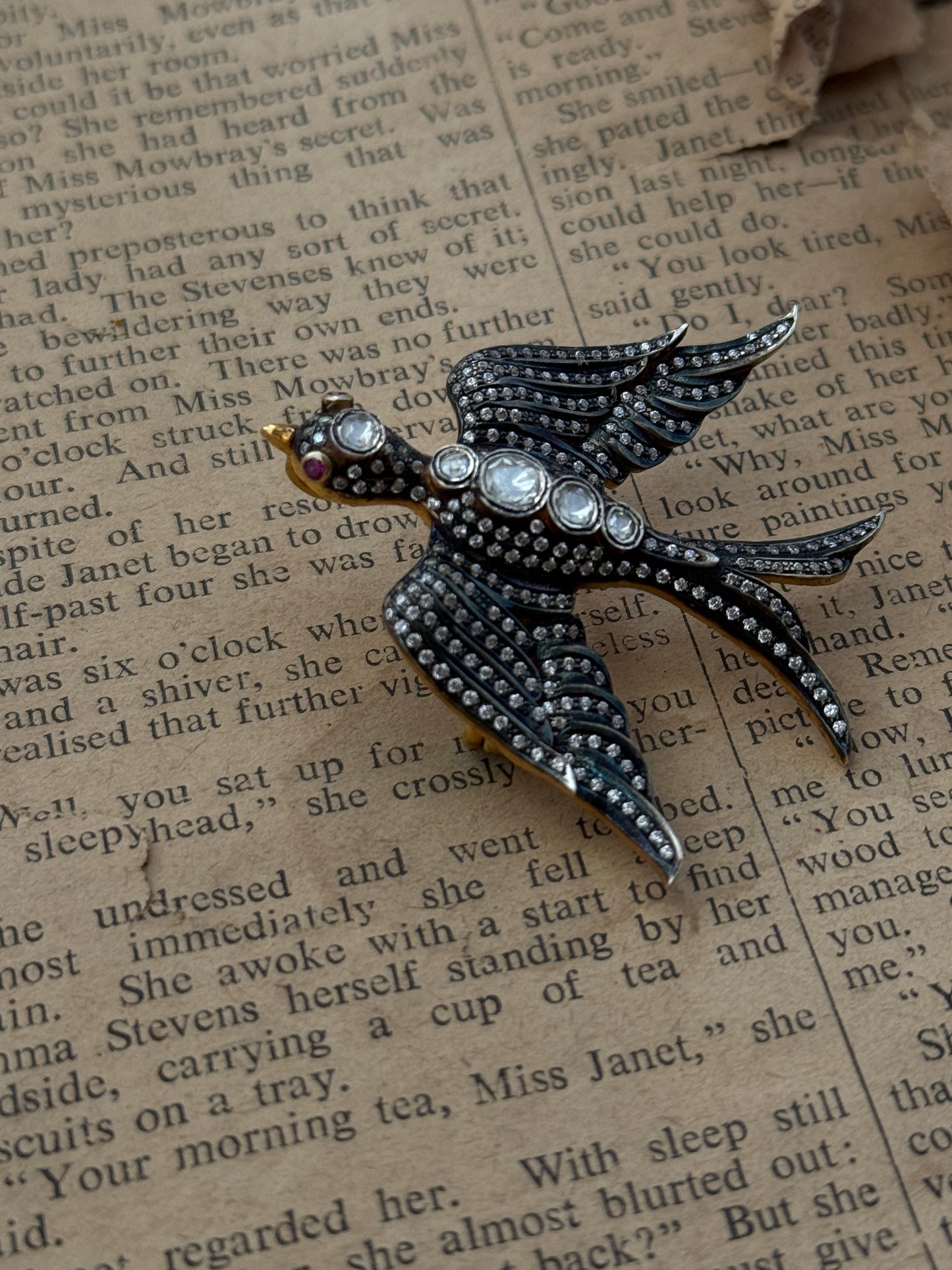 Ziya Brooch