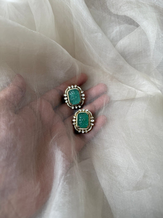 Neeti Studs