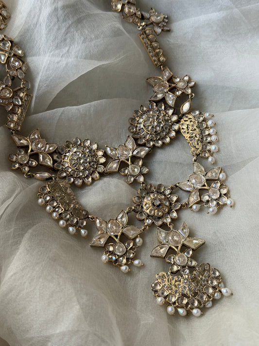 Naina Necklace
