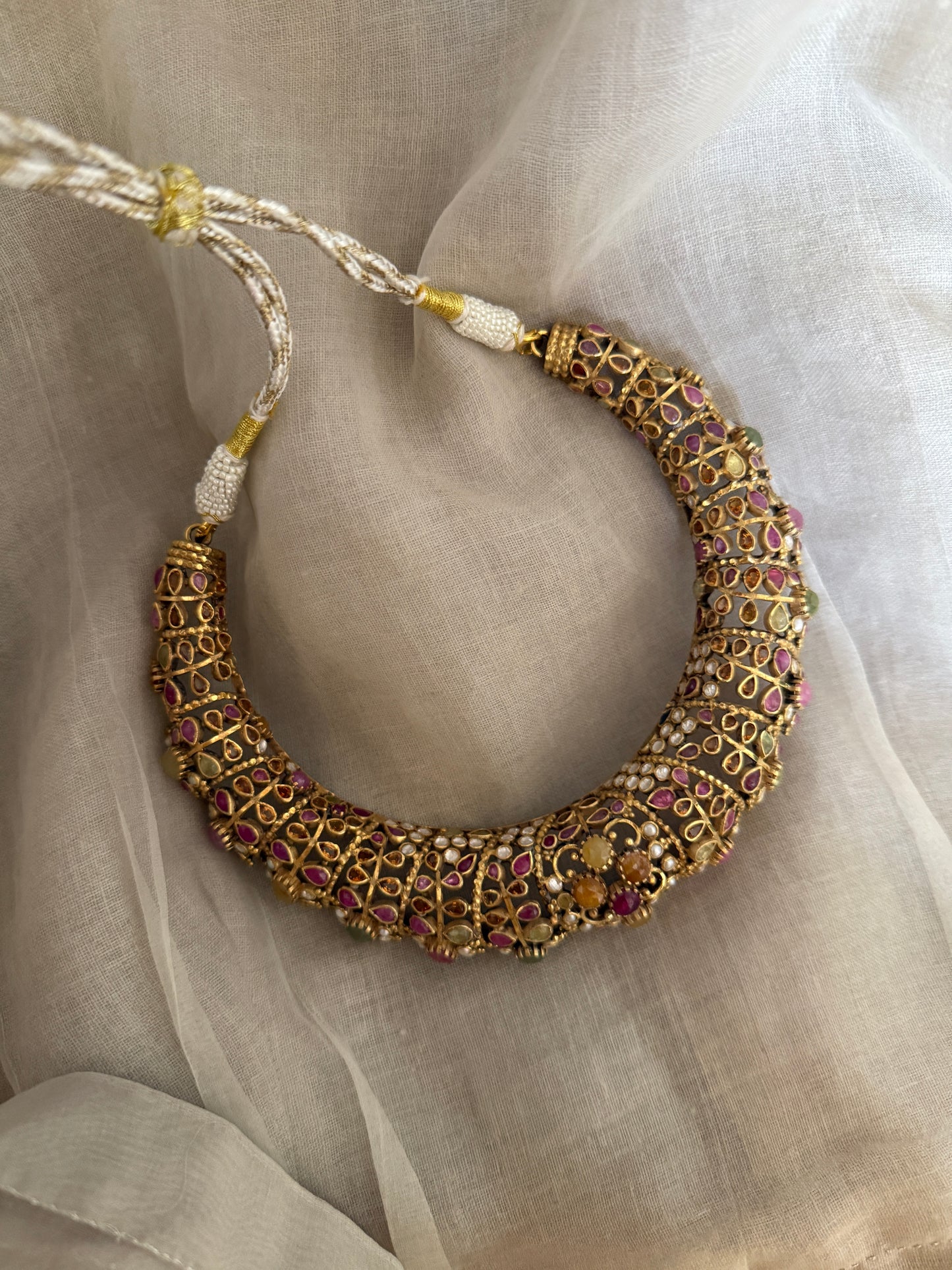 Nyra Choker