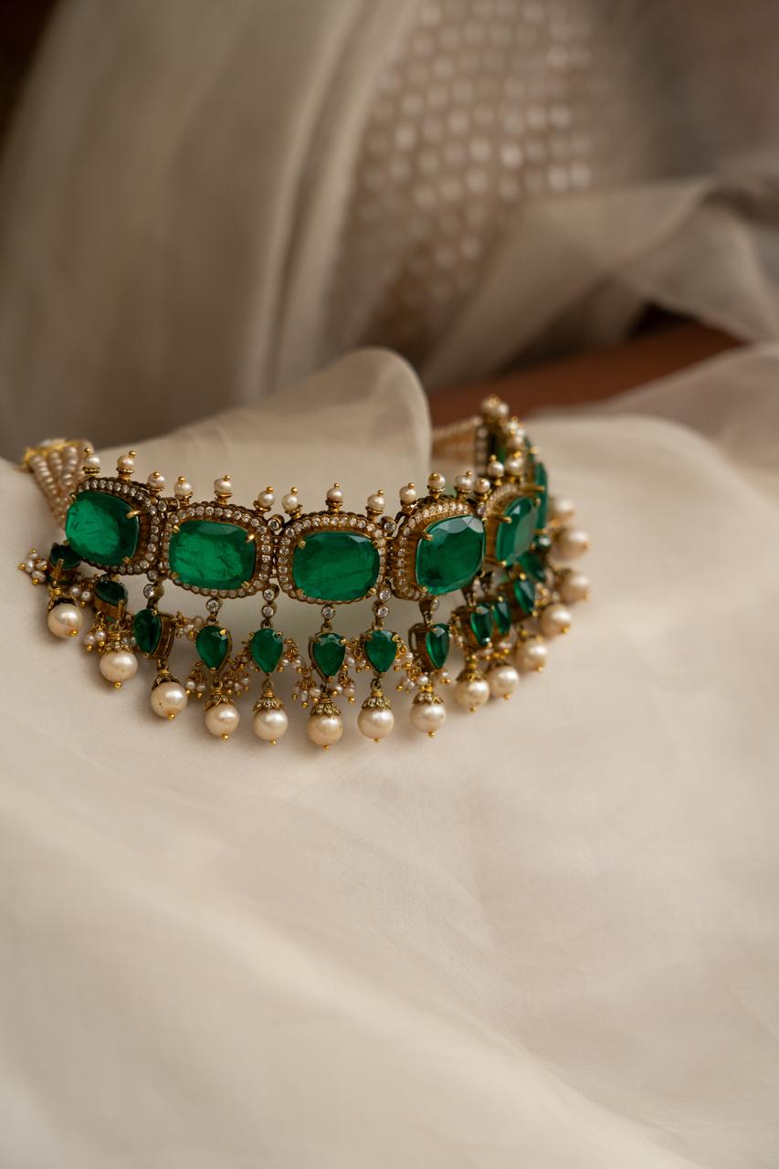 Valentina Choker