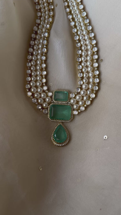 Linara Necklace
