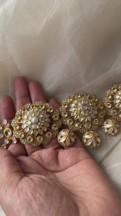 Shazia Choker