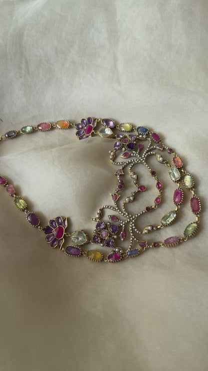 Niha Necklace