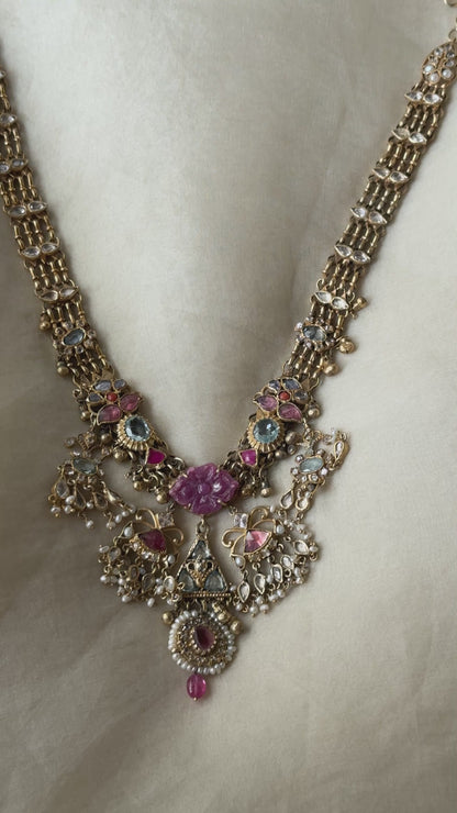 Niha Necklace
