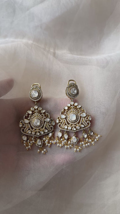 Zenia Earrings