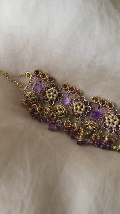 Aisha Choker