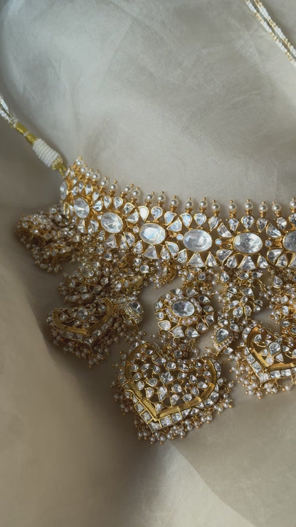 Chitra Necklace Set