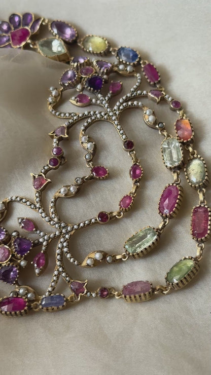 Niha Necklace